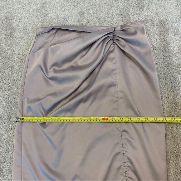 RO & DE beige satin effect ruched skirt Sz L NWT - Picture 11 of 12